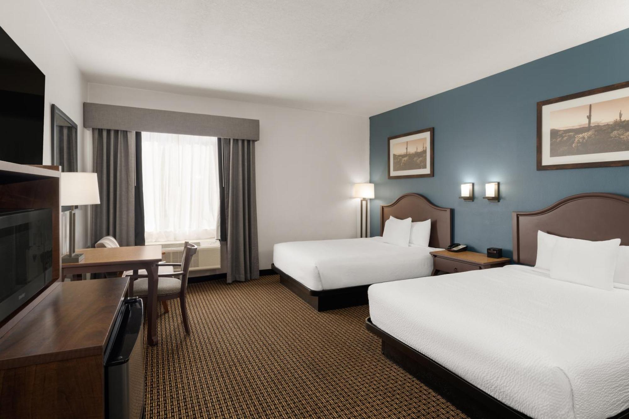 Queen Room with Two Queen Beds, Mobility Access and Roll-In shower, Non-Smoking